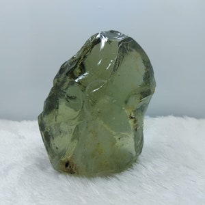 2,5 Kgs Andara crystal yellowish green monatomic for meditation.
