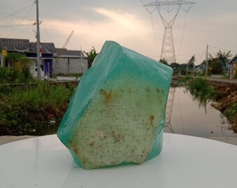 4,3 kgs of rough Andara Crystal Turquoise Green with bubbles and fiber Monatomic