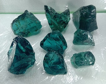 8 peças, 2645 gramas de cristal bruto Andara azul-esverdeado, raro.