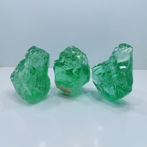 3 pcs //1,6 Kgs of Rough Andara Crystal Emerald Green For Healing