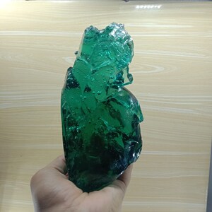 1449 grams of rough Andara crystal green leaves, rare ...