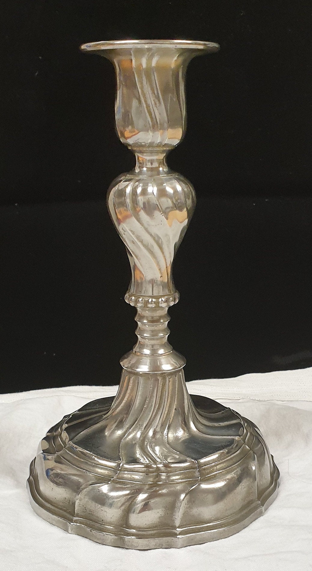 Candélabre en Étain