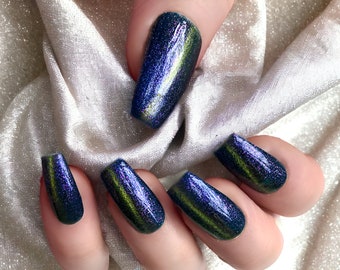 Blue Green Cat Eye Shimmer Press on Nails, Custom Press on Nails, False Nails, Stick on Nails, Set of 10 or 20, Almond Nails, Coffin Nails