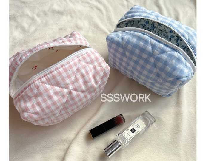 Pink/Blue gingham quilted makeup bag, Large storage bag, Quilted travel pouch, Bridesmaid gifts, Wedding gifts, Christmas gift, Gift for her