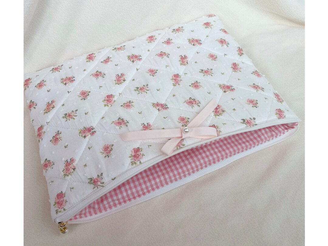 Handmade Quilted Laptop Sleeve, Quilted iPad Pouch,pink Floral With