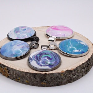 Paint Pour Pendants | Paint Pour Necklace | Paint Pour Jewlery | Painted Necklace | Acrylic Necklace | Handmade Jewelry