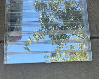 geovanni acrylic case
