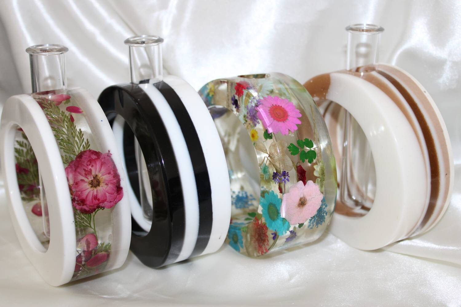 Vase Soliflore Fait Main en Résine Époxy. Sylemacreation