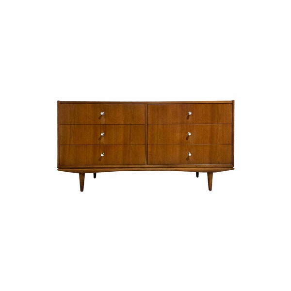 1950s Mid Century Modern Walnut Dresser by Morganton Furniture Company