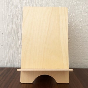 6" minimalistische berkenhouten ezel displaystandaard – boekenhouder voor kunstafdrukken, kaarten en kleine borden – aanrecht winkeldisplay. Gemaakt in de VS.