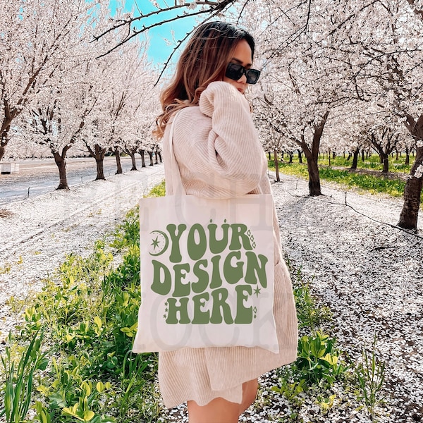 Tote Bag Mockup | Natürliche Canvas Einkaufstasche Mock | Frühling Sommer Tragetasche Mock, Modell Tragetasche, Canvas Tragetasche Mockup, Print On Demand Mockup