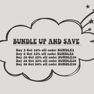 Op de afbeelding: Een zwart-witte illustratie van een wolk met de tekst "BUNDLE UP AND SAVE" en een lijst met kortingscodes voor het kopen van meerdere artikelen. De codes zijn: BUNDLE3, BUNDLES, BUNDLE10, BUNDLEZO en BUNDLE40.