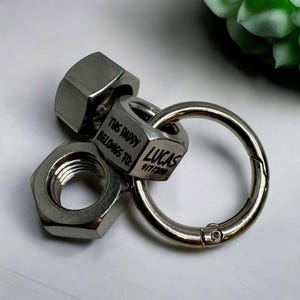 Personalized keyring | Nut | Father&#39;s Day Gift | Gift for him | Daddy | papa | Stainless steel | This Daddy Belongs To | Kids Name |BirthDay
