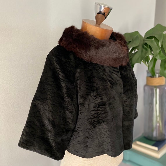 Vintage 50s black velvet cropped coat with fur co… - image 3