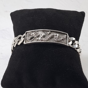 Orientalisches Armband aus Sterling Silber mit drachengravierter Kapuze | Unisex Firefly Armband