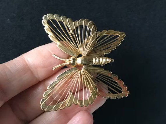 Monet butterfly brooch pin ,Vintage Monet Jewelry… - image 1