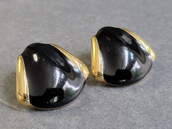 Monet black enamel geometric earrings,acrylic geo… - image 6