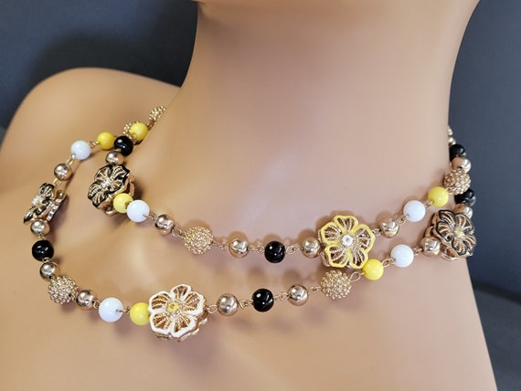 Liz Claiborne long beaded flower necklace,long be… - image 2