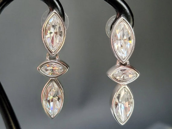 SAL dangle crystal earrings, swarovski crystal ea… - image 6