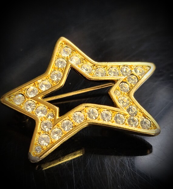 Vintage star brooch Gem