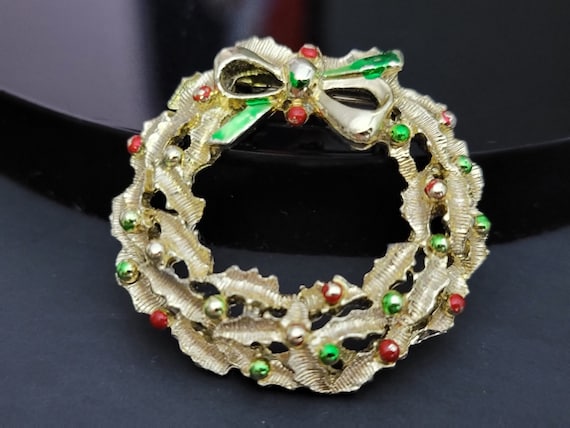Gerry's Christmas Wreath Brooch pin, Vintage chri… - image 1