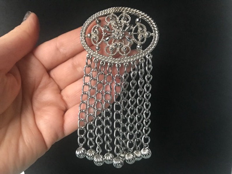 Mother day Gift Vintage Large Silver Sarah Coventry Chain Tassel Brooch Dangle Chain Brooch Pin,Hallmark vintage jewelry Women broaches