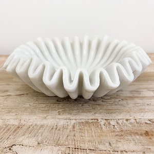 Marble Ruffle Bowl, Ruffle Marble Bowl, Decorative Marble Bowl, fluted bowl, Marble Lotus bowl, Scallop Marble Bowl, Home Decor