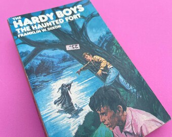 The Hardy Boys in The Haunted Fort by Franklin W. Dixon - Armada Books