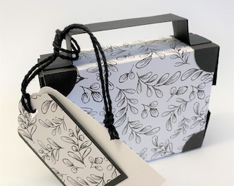 Suitcase, suitcase made of paper and cardboard as gift packaging for a money gift for holidays or for a travel voucher (12x9x3.5 cm)