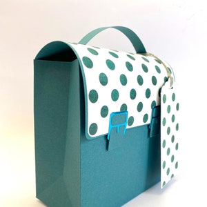 Schulranzen, Schultasche aus Karton zur Einschulung, edel und handgemacht aus hochwertigen Materialien (14,5 x 16 x 7,5 cm)