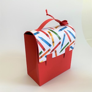 Schulranzen, Schultasche aus Karton zur Einschulung, edel und handgemacht aus hochwertigen Materialien (14,5 x 16 x 7,5 cm)