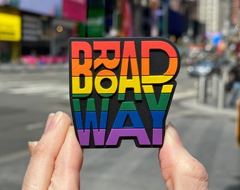 Gumowy magnes Broadway Pride