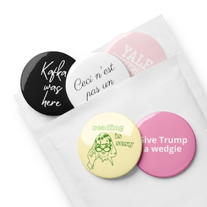 Rory Gilmore T-shirts Set of Pin Buttons