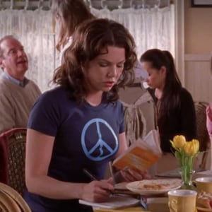 Peace Sign Unisex T-shirt Lorelai Gilmore