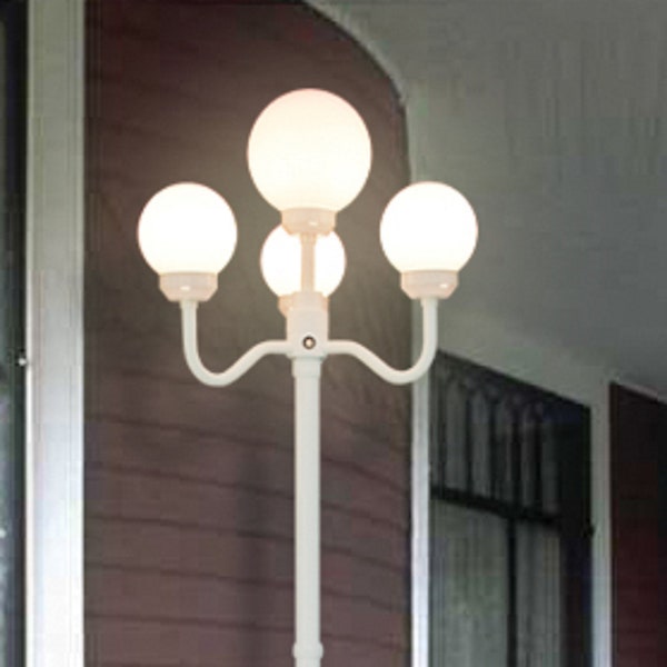 Beige - 4 Globe European Lamp For The Patio, Yard, Dock.