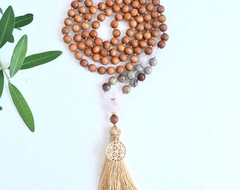 Mala Kette FLOWER OF LIFE -  Sandelholz Halskette aus 108 Perlen mit Blume des Lebens Anhänger,  handgefertigter Yoga Schmuck für Meditation