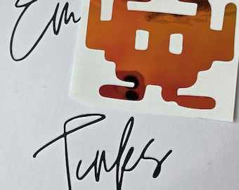 GOLD CHROME INVADER | Retro 80s Arcade Metallic Vinyl Sticker