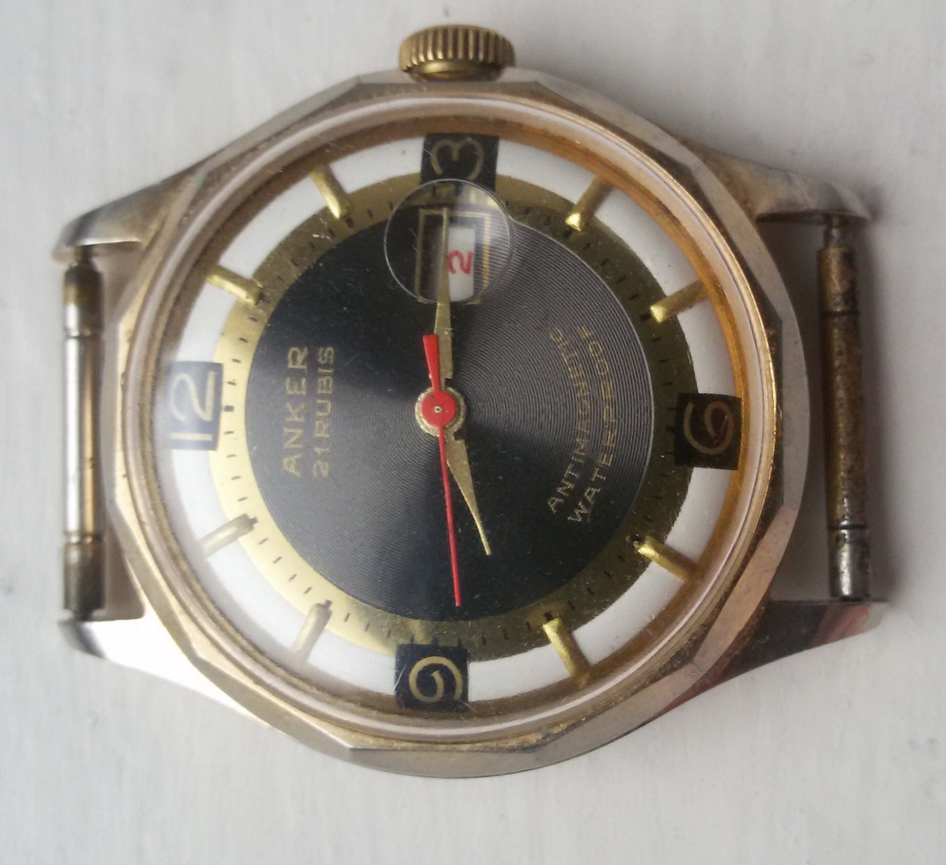 Omega 21 rubis antimagnetic 18k hotsell