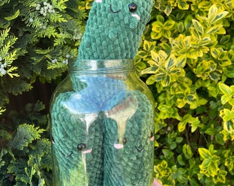 Gehäkelte Gurken,Gurken mit Hüten, Bär Frosch und Biene Stofftier, Häkelgurke Plüsch