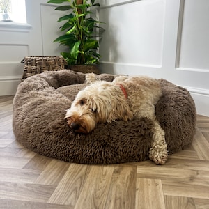 Cama mullida para perros con forma de donut ecológica marrón, cama lavable para perros, cama calmante para perros con forma de donut, cama cómoda y refrescante para perros, regalo antiansiedad, cama nido para perros