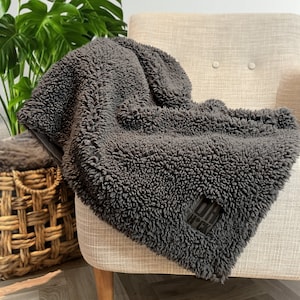 Extra Large Fluffy Dog Snuggle Blanket, Dog Couch Sofa Cuddling Throw, Comfy Cosy Softest Blanket for Puppy, Eco Friendly Dog Accessories