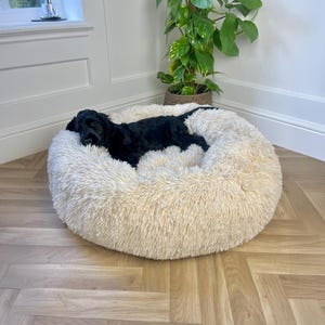 gifts for dogs, Light Brown dog bed, cooling dog bed, calming dog bed, fluffy dog pillow, fluffy cushion for dogs, dog gift guide, mocha dog bed, brown donut bed, chocolate dog bed