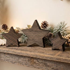 Reclaimed Wood Stars. Rustic Antique Style Christmas Decor for Table Display, Shelf Decoration or Tiered Tray Decor. Weathered Barn Wood. image 3
