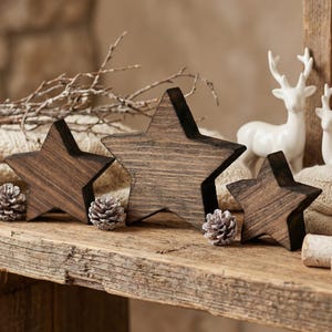 Reclaimed Wood Stars. Rustic Antique Style Christmas Decor for Table Display, Shelf Decoration or Tiered Tray Decor. Weathered Barn Wood. image 8