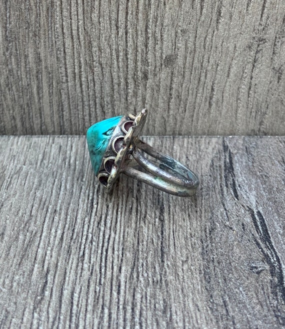 Native American Silver and Turquoise Ring With Sc… - image 4