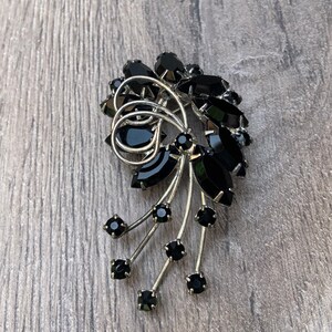 Vintage Black and Silver Tone Brooch