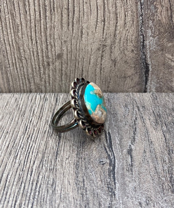 Native American Turquoise And Silver Circle Ring - image 5