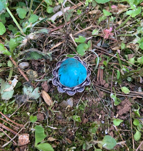 Native American Silver and Turquoise Ring With Sc… - image 6