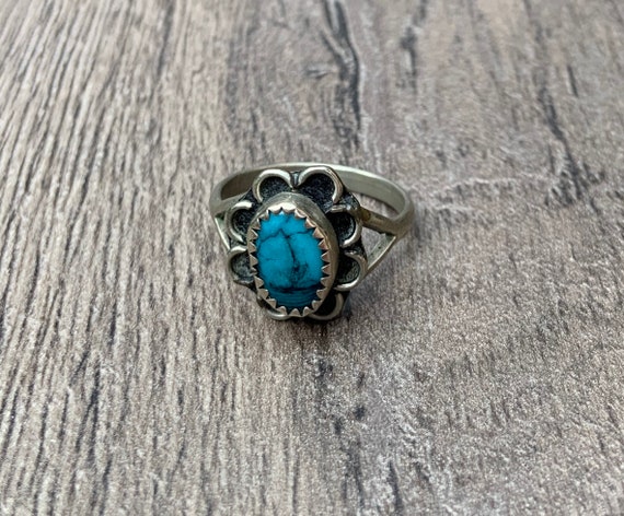 Turquoise and Silver Native American Flower Ring - image 1