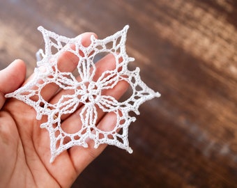 Crochet snowflake, 11 cm, Christmas ornament, crochet decor, home decor, small gift, winter decor, shabby chic, vintage, retro, gift for her